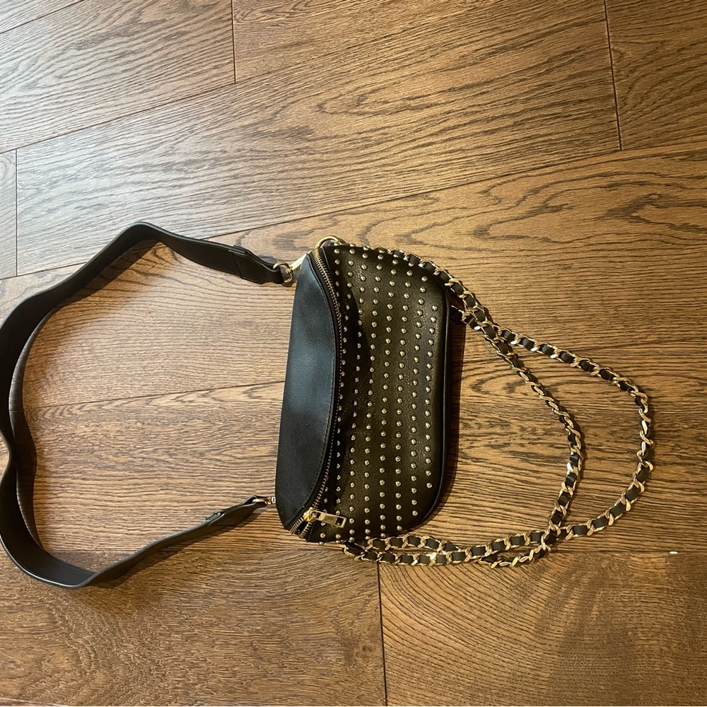 Forever 21 Studded Black and Gold Women's Bag